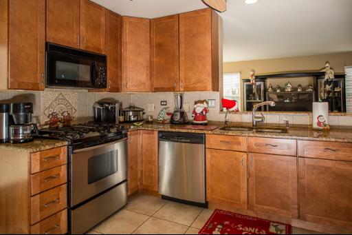 1381 Newcastle Ln, Bartlett, IL 60103 photo 2
