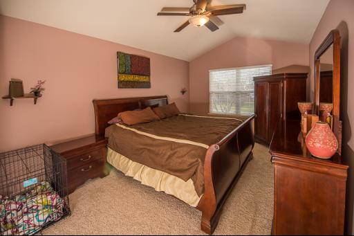 1381 Newcastle Ln, Bartlett, IL 60103 photo 8