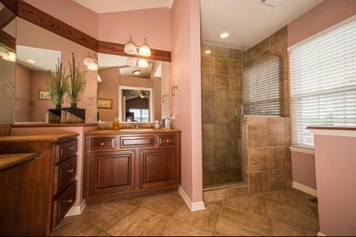 1381 Newcastle Ln, Bartlett, IL 60103 photo 9