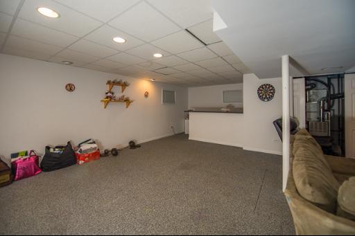 1381 Newcastle Ln, Bartlett, IL 60103 photo 14