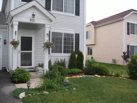 821 Daniel Dr, Minooka, IL 60447 photo 2