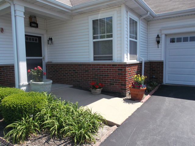 3921 Traditions Dr, Olympia Fields, IL 60461 photo 2