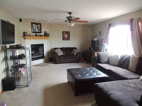 7 Emily Dr, Spring Valley, IL 61362 photo 2