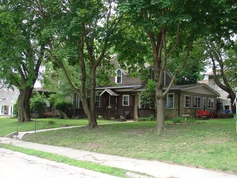 1303 Bluff St, Peru, IL 61354 photo 3