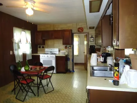 720 E 3rd St, Sandwich, IL 60548 photo 10