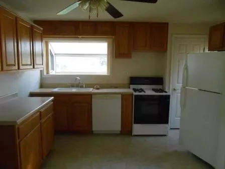 1230 E Southmor Rd, Morris, IL 60450 photo 3