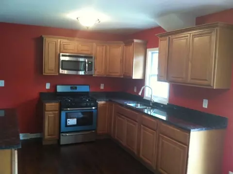 429 Lakelawn Blvd, Aurora, IL 60506 photo 2