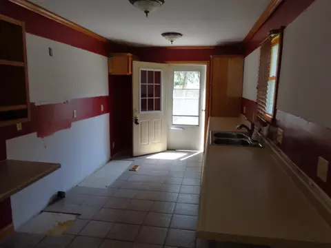 512 3rd Ave, Ottawa, IL 61350 photo 2