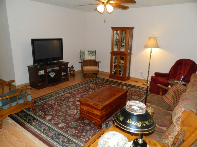 1945 Larchmont Rd, Hoffman Estates, IL 60169 photo 7