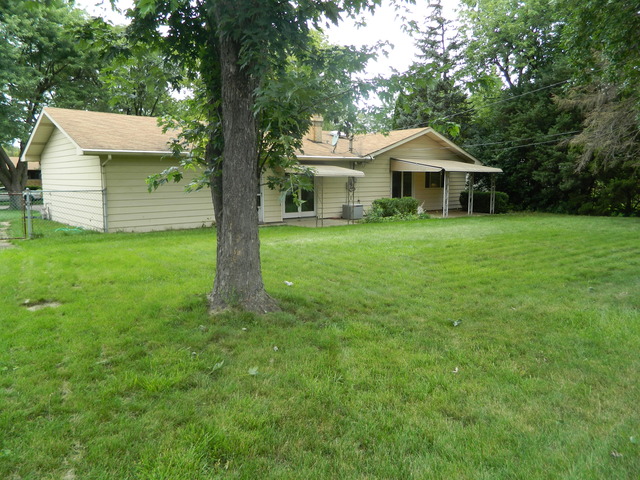 1945 Larchmont Rd, Hoffman Estates, IL 60169 photo 18
