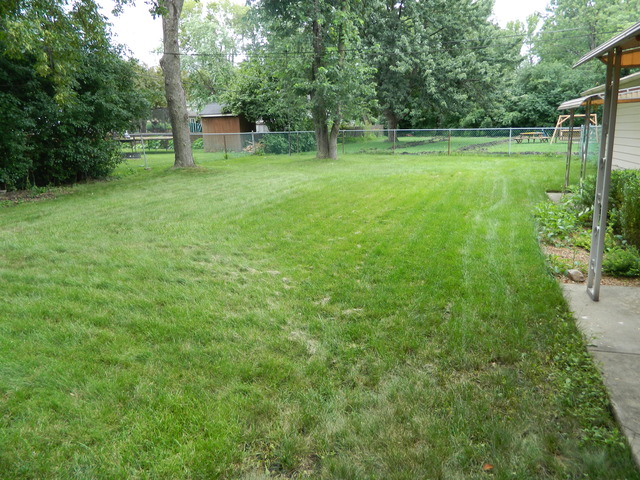 1945 Larchmont Rd, Hoffman Estates, IL 60169 photo 19