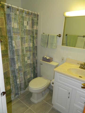 1945 Larchmont Rd, Hoffman Estates, IL 60169 photo 16