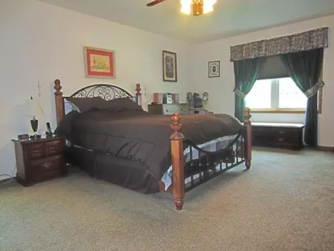 4223 Glenlo Dr, Plainfield, IL 60586 photo 13