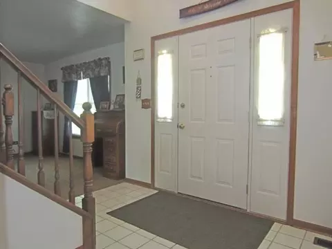 4223 Glenlo Dr, Plainfield, IL 60586 photo 3