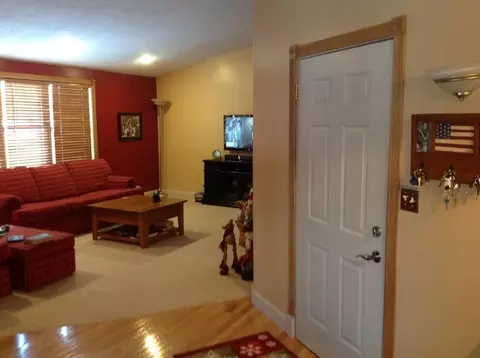 803 E Center St, Ottawa, IL 61350 photo 8