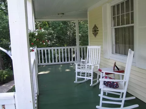 803 E Center St, Ottawa, IL 61350 photo 2
