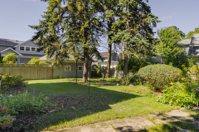 111 E Lincoln Ave, Wheaton, IL 60187 photo 4