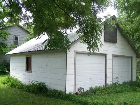 642 Illinois Ave, Ottawa, IL 61350 photo 4