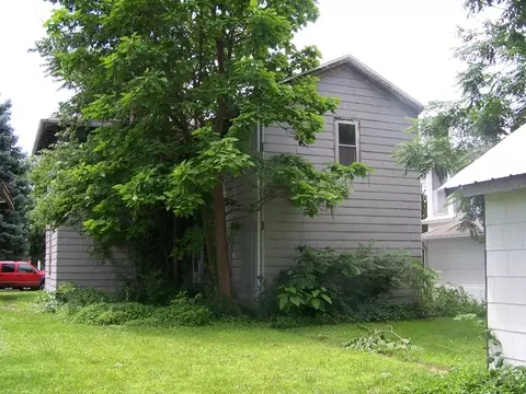 642 Illinois Ave, Ottawa, IL 61350 photo 2
