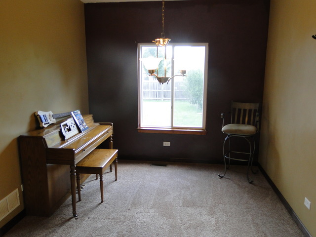 2011 Stafford St, Plainfield, IL 60586 photo 6