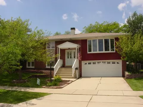 15428 Walnut Rd, Oak Forest, IL 60452 photo 2