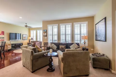 3865 Seigle Dr, Elgin, IL 60124 photo 5