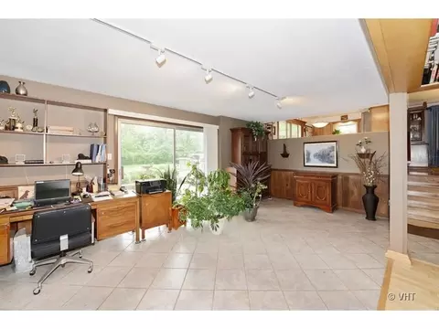 367 Birch Ct, Roselle, IL 60172 photo 8