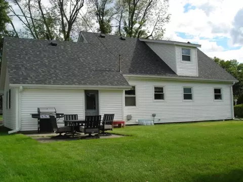2321 12th St, Peru, IL 61354 photo 2
