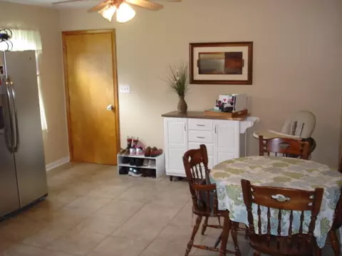 2321 12th St, Peru, IL 61354 photo 10