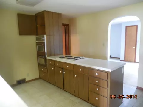 986 W Walnut St, Kankakee, IL 60901 photo 7