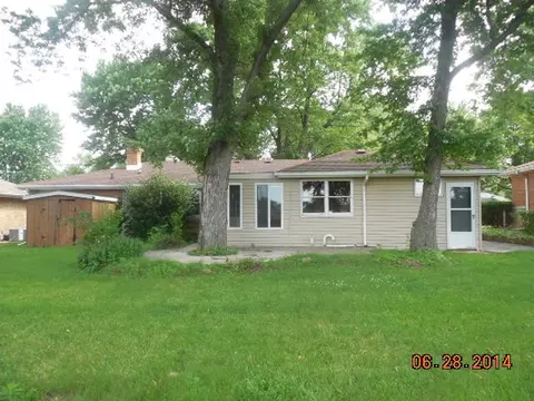 986 W Walnut St, Kankakee, IL 60901 photo 2