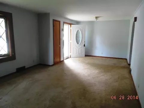986 W Walnut St, Kankakee, IL 60901 photo 4