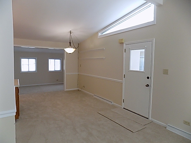 4102 Wren Ln, Rolling Meadows, IL 60008 photo 4