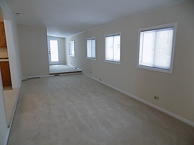 4102 Wren Ln, Rolling Meadows, IL 60008 photo 12