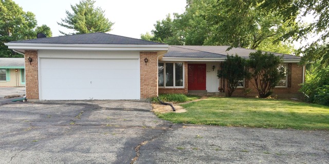 1023 Logan Ave, Belvidere, IL 61008 photo 1