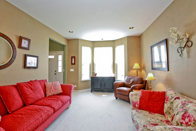 6008 Bluegrass Trl, Mchenry, IL 60050 photo 13