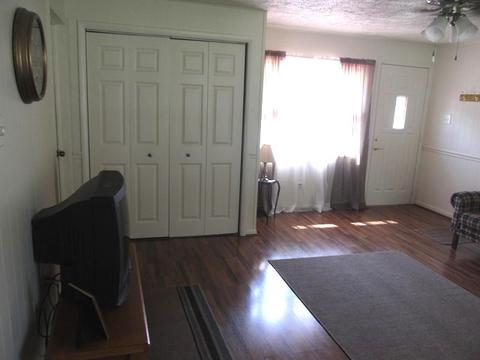 303 W Main St, Gardner, IL 60424 photo 3