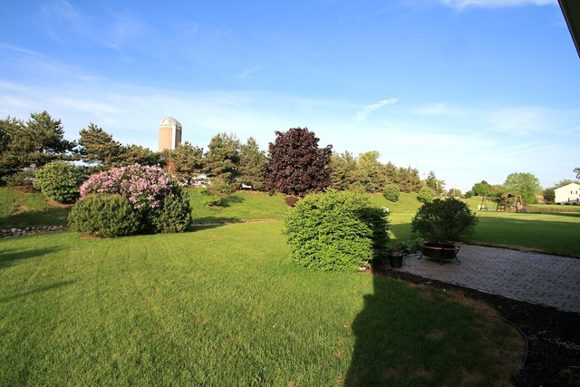 2100 Spring Creek Ln, Mchenry, IL 60050 photo 20