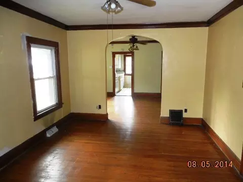 1147 S 5th Ave, Kankakee, IL 60901 photo 6