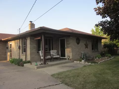 515 16th St, Peru, IL 61354 photo 1