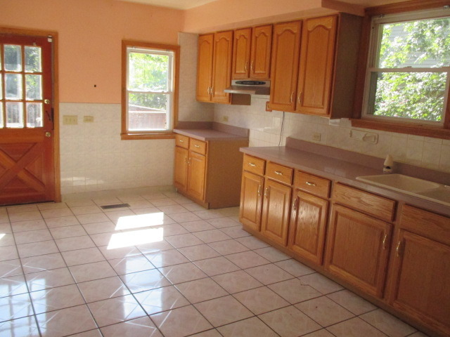305 Orchard St, Hillside, IL 60162 photo 7