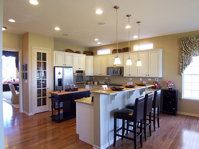 3867 Valhalla Dr, Elgin, IL 60124 photo 3