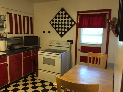 509 W 4th St, Spring Valley, IL 61362 photo 3