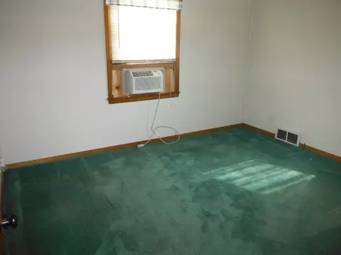 2006 13th St, Peru, IL 61354 photo 6
