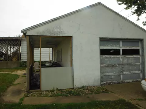 2006 13th St, Peru, IL 61354 photo 11