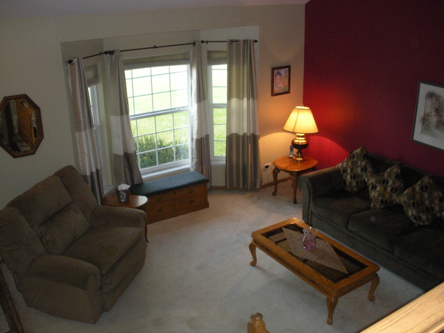 601 Tanglewood Trl, Mchenry, IL 60050 photo 2