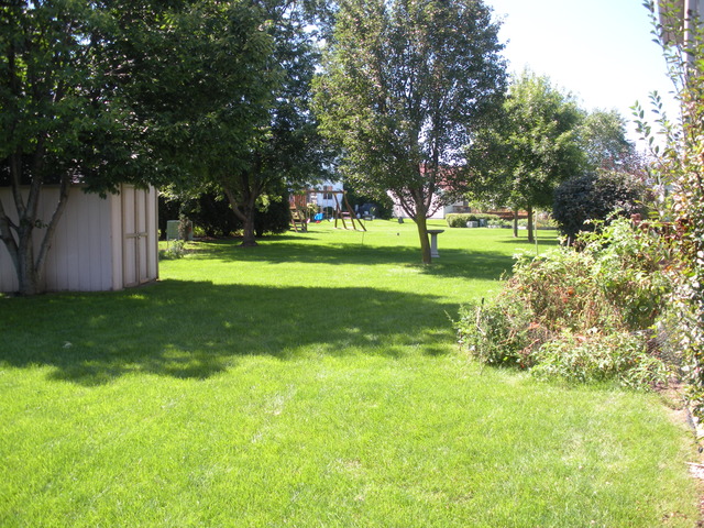 601 Tanglewood Trl, Mchenry, IL 60050 photo 15