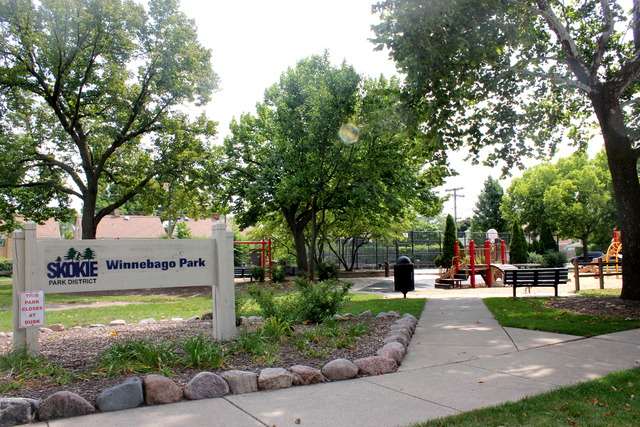 8306 Knox Ave, Skokie, IL 60076 photo 2