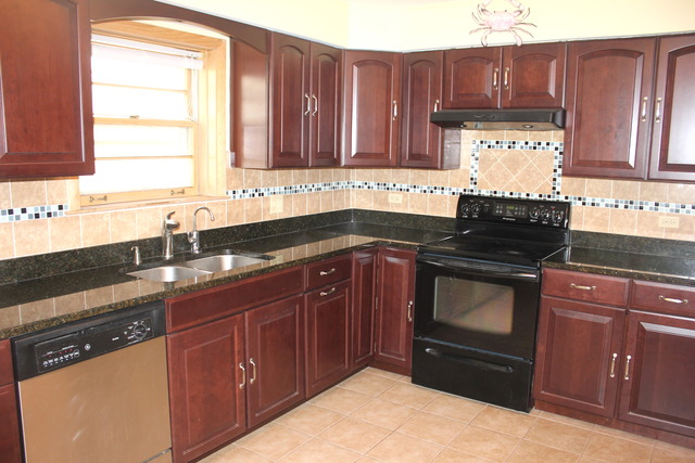 8306 Knox Ave, Skokie, IL 60076 photo 5