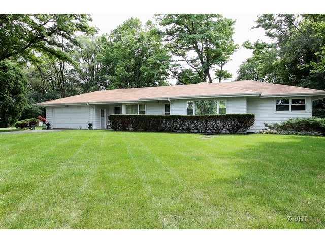 2439 E Ballard Rd, Des Plaines, IL 60016 photo 1